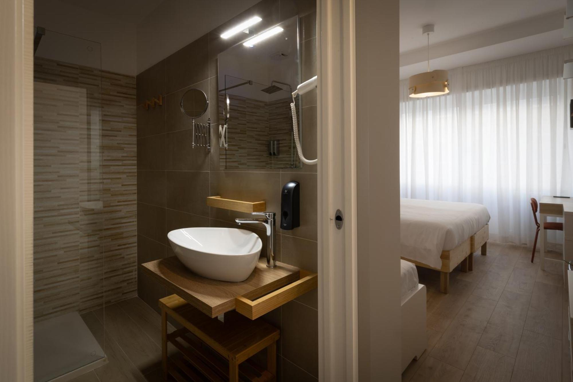 433 Rooms Roma 外观 照片